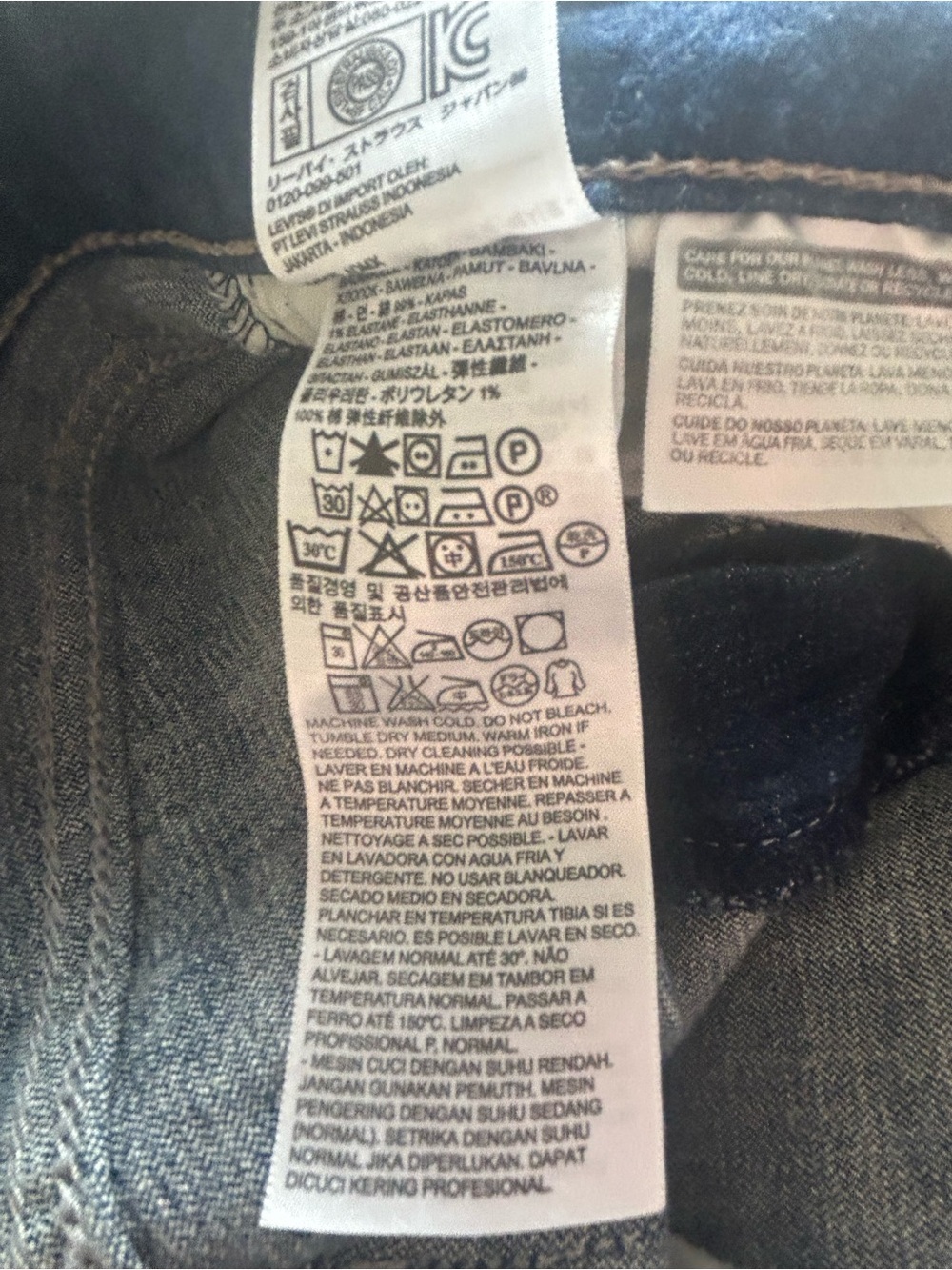 Levi's 515 Women's Dark Blue low rise Bootcut Jeans - Picture 8 of 12